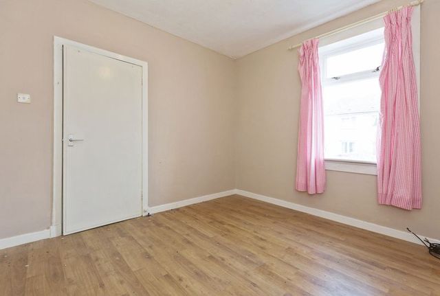  Image of 2 bedroom Flat for sale in Drum Road Kelty KY4 at Drum Road  Kelty, KY4 0DQ