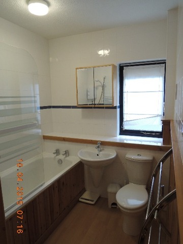  Image of 2 bedroom Flat to rent in Dudley Avenue South Edinburgh EH6 at Ferry Road Edinburgh Edinburgh, EH6 4PH