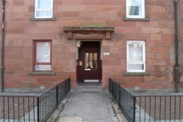  Image of 2 bedroom Flat to rent in Dumbarton Road Whiteinch Glasgow G14 at Scotstoun Glasgow Glasgow, G14 9YD