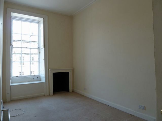 Image of 5 bedroom Flat to rent in Dundas Street Edinburgh EH3 at New Town Edinburgh Edinburgh, EH3 6JN