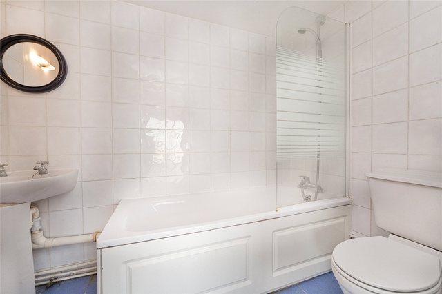  Image of 3 bedroom Flat to rent in Eagle Wharf Road London N1 at Islington London Hoxton, N1 7EH
