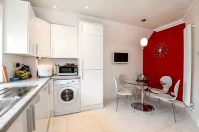  Image of 2 bedroom Flat for sale in Eastbury Avenue Northwood HA6 at 23a Eastbury Avenue  Northwood, HA6 3LJ