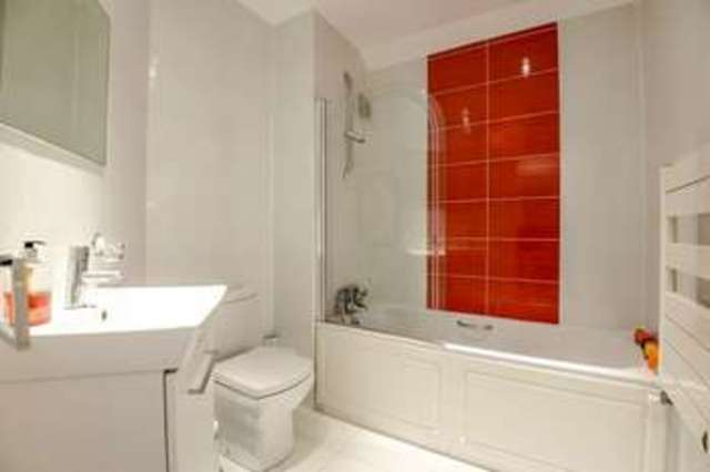  Image of 2 bedroom Flat for sale in Eastbury Avenue Northwood HA6 at 23a Eastbury Avenue  Northwood, HA6 3LJ
