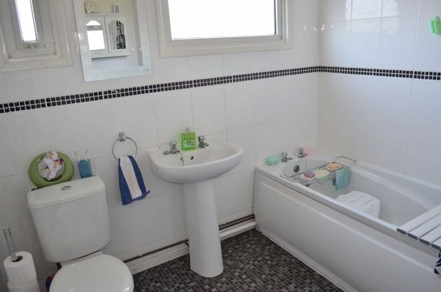  Image of 3 bedroom Detached house for sale in Eden Dene Scunthorpe DN16 at Eden Dene  Scunthorpe, DN16 2PX