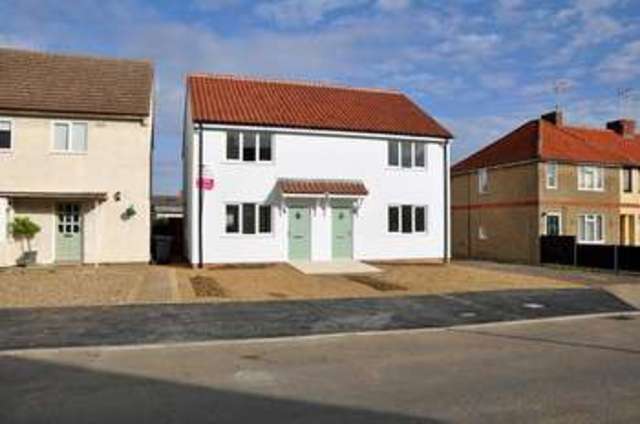  Image of 3 bedroom Detached house to rent in Edwin Avenue Woodbridge IP12 at 102b Edwin Avenue  Woodbridge, IP12 1JS