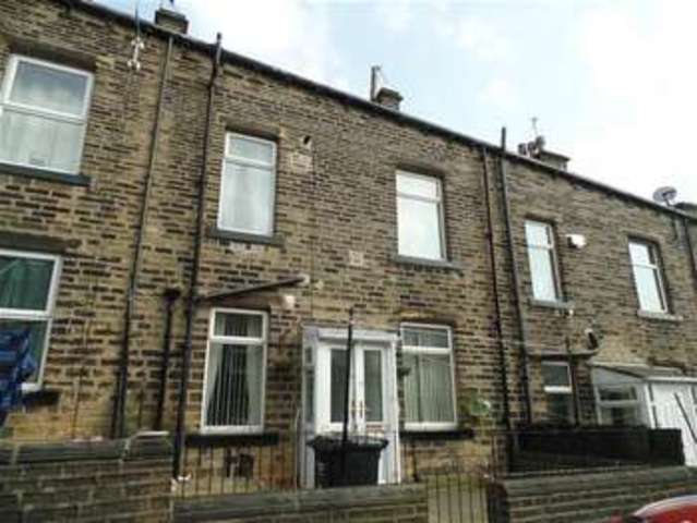  Image of 2 bedroom Terraced house to rent in Egerton Street Sowerby Bridge HX6 at Sowerby Bridge, HX6 2LX