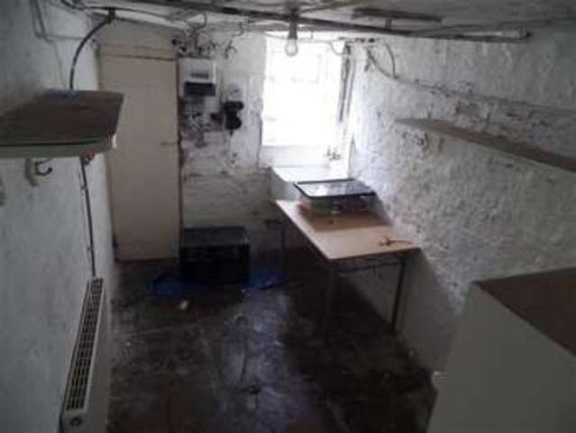  Image of 2 bedroom Terraced house to rent in Egerton Street Sowerby Bridge HX6 at Sowerby Bridge, HX6 2LX