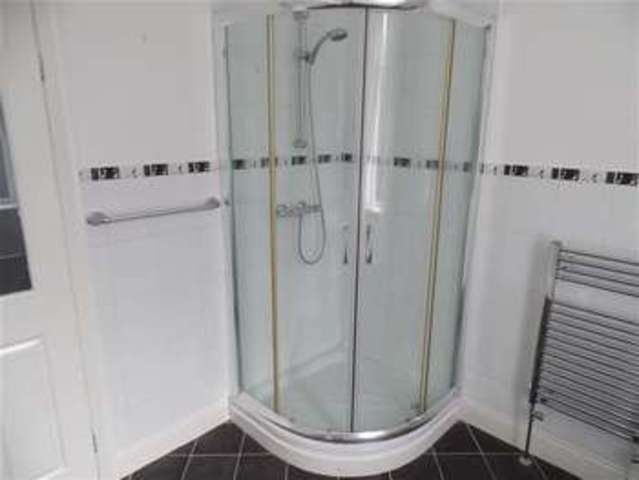  Image of 2 bedroom Terraced house to rent in Egerton Street Sowerby Bridge HX6 at Sowerby Bridge, HX6 2LX