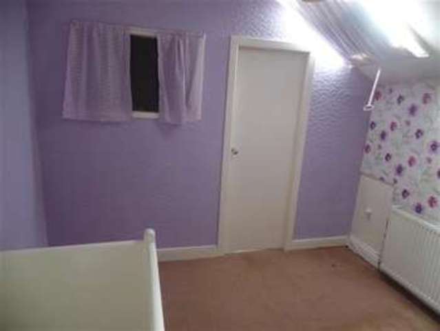  Image of 2 bedroom Terraced house to rent in Egerton Street Sowerby Bridge HX6 at Sowerby Bridge, HX6 2LX