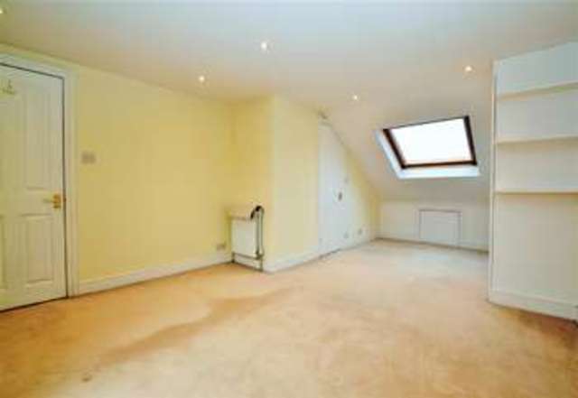  Image of 4 bedroom Terraced house to rent in Evelyn Road London SW19 at Haydons Road, SW19 8NU