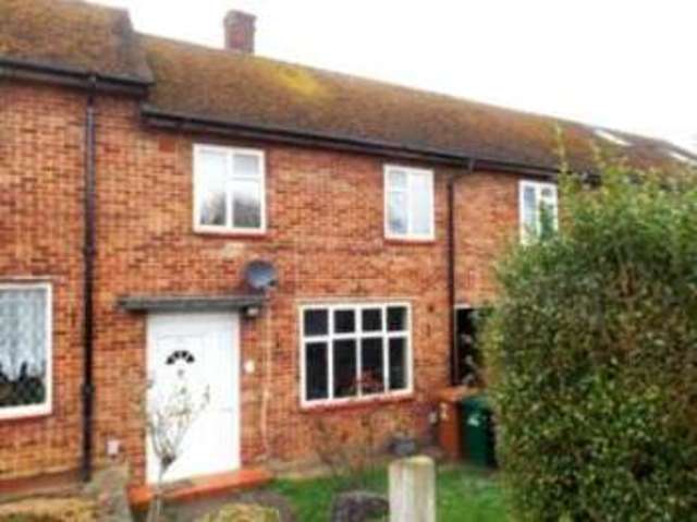  Image of 2 bedroom Terraced house for sale in Fairfield Avenue Watford WD19 at Watford Hertfordshire South Oxhey, WD19 7AR