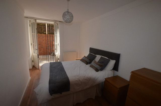  Image of 2 bedroom Flat for sale in Falkner Square Toxteth Liverpool L8 at Falkner Square  Liverpool, L8 7PA