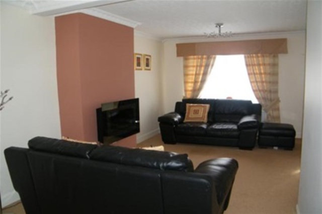  Image of 2 bedroom Semi-Detached house to rent in Faskin Road Glasgow G53 at Priesthill Glasgow Glasgow, G53 7EY