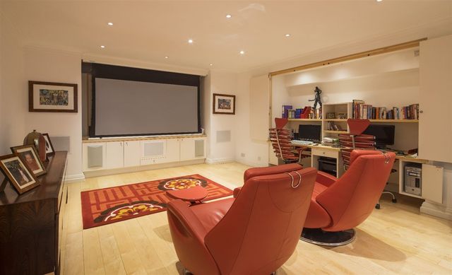  Image of 6 bedroom Detached house for sale in Ferncroft Avenue London NW3 at Ferncroft Avenue Hampstead Hampstead, NW3 7PH