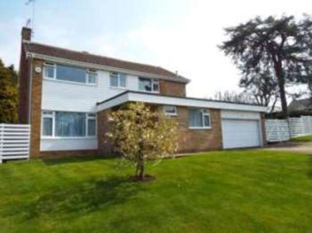  Image of 4 bedroom Detached house for sale in Browning Road Fetcham Leatherhead KT22 at Fetcham Leatherhead Leatherhead, KT22 9HN