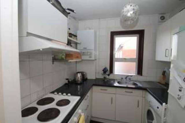  Image of 3 bedroom Maisonette to rent in Roxborough Park Harrow-on-the-Hill Harrow HA1 at Roxborough Park  Harrow on the Hill, HA1 3AY