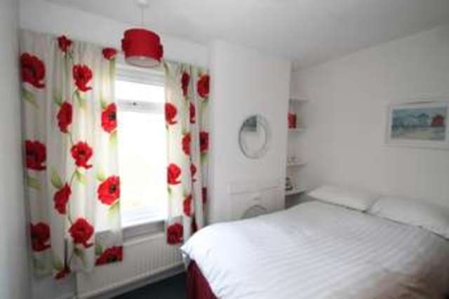  Image of 3 bedroom Maisonette to rent in Roxborough Park Harrow-on-the-Hill Harrow HA1 at Roxborough Park  Harrow on the Hill, HA1 3AY