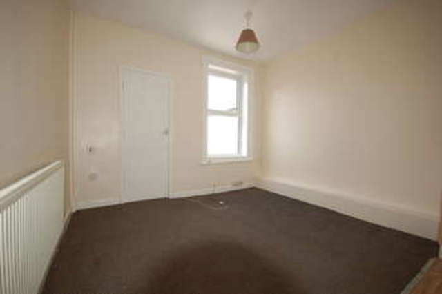  Image of 1 bedroom Flat to rent in Braithwaite Street Blackpool FY1 at Blackpool Lancashire, FY1 2HS