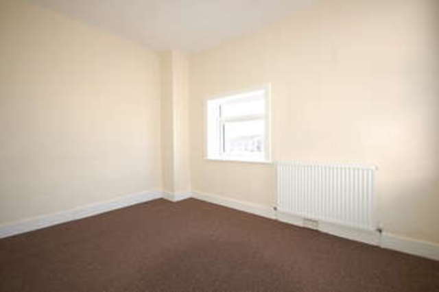  Image of 1 bedroom Flat to rent in Braithwaite Street Blackpool FY1 at Blackpool Lancashire, FY1 2HS