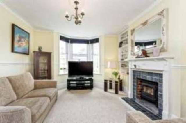  Image of 2 bedroom Flat for sale in Pondtail Road Fleet GU51 at Fleet Hampshire Fleet, GU51 3JN