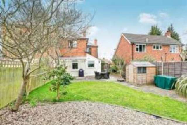  Image of 2 bedroom Flat for sale in Pondtail Road Fleet GU51 at Fleet Hampshire Fleet, GU51 3JN
