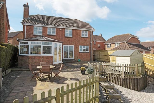  Image of 4 bedroom Detached house for sale in Forge Close Uckfield TN22 at Forge Close  Uckfield, TN22 5BQ