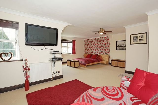  Image of 4 bedroom Detached house for sale in Forge Close Uckfield TN22 at Forge Close  Uckfield, TN22 5BQ