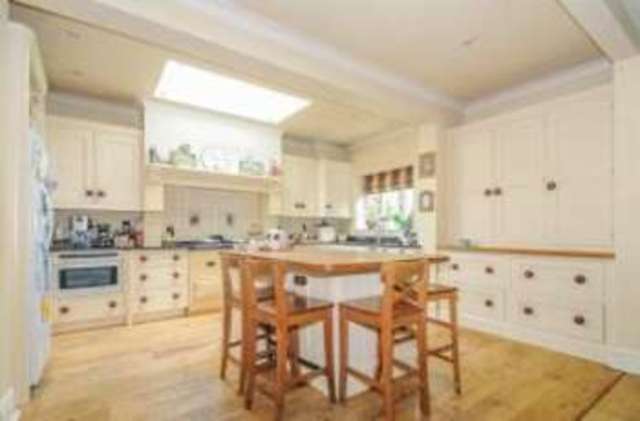  Image of 5 bedroom Semi-Detached house for sale in Friern Barnet Lane London N20 at Whetstone  Whetstone, N20 0NG