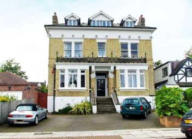  Image of 3 bedroom Flat for sale in Bycullah Road Enfield EN2 at Geldard House Bycullah Road Enfield, EN2 8EE