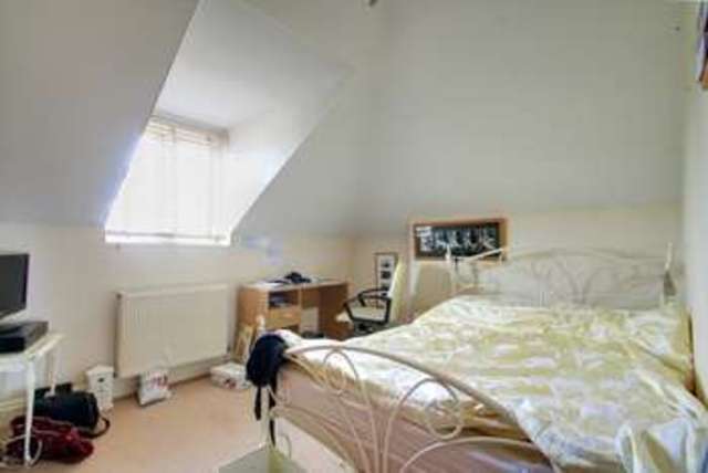  Image of 3 bedroom Flat for sale in Bycullah Road Enfield EN2 at Geldard House Bycullah Road Enfield, EN2 8EE