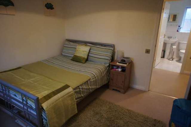  Image of 2 bedroom Semi-Detached house to rent in Germander Way Bicester OX26 at Germander Way Bure Park Bicester, OX26 3WB