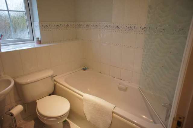  Image of 2 bedroom Semi-Detached house to rent in Germander Way Bicester OX26 at Germander Way Bure Park Bicester, OX26 3WB