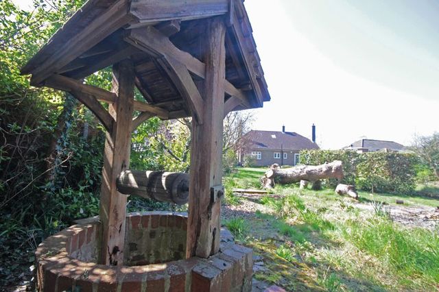  Image of 3 bedroom Detached house for sale in Gilhams Avenue Banstead SM7 at Gilhams Avenue  Banstead, SM7 1QW