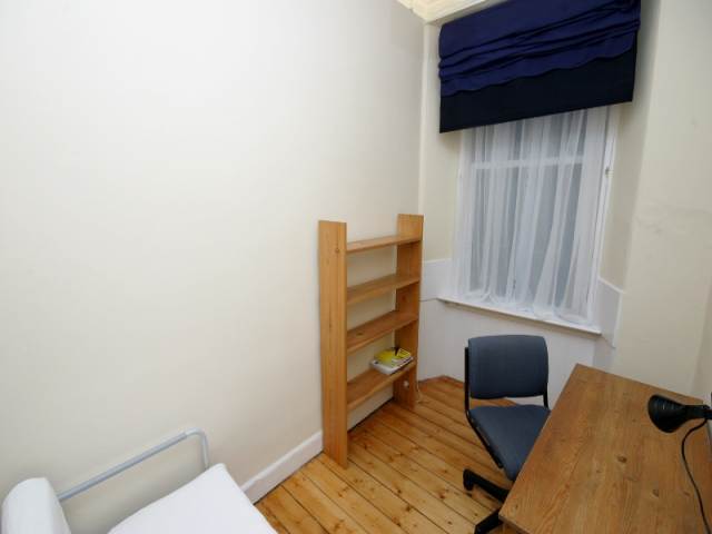  Image of 1 bedroom Flat to rent in Glen Street Edinburgh EH3 at Tollcross Edinburgh Edinburgh, EH3 9JE