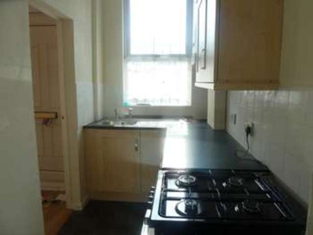  Image of 2 bedroom Detached house to rent in Glensdale Mount Leeds LS9 at Leeds, LS9 9JQ