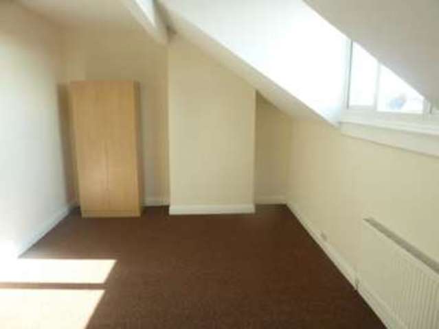  Image of 2 bedroom Detached house to rent in Glensdale Mount Leeds LS9 at Leeds, LS9 9JQ