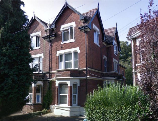  Image of 1 bedroom Flat to rent in Gordon Avenue Southampton SO14 at Southampton SO14 6WB Southampton, SO14 6WB