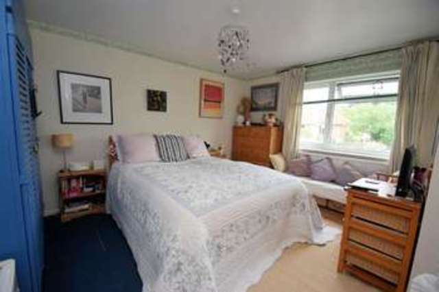  Image of 3 bedroom Semi-Detached house for sale in Gatehampton Road Goring Reading RG8 at Goring on Thames  Reading, RG8 0EP