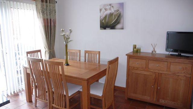  Image of 4 bedroom Detached house for sale in Gowan Brae Caldercruix Airdrie ML6 at Gowan Brae Caldercruix Airdrie, ML6 7RB