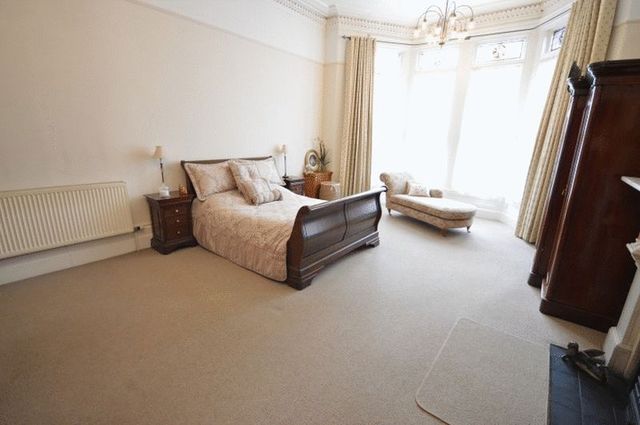  Image of 2 bedroom Flat for sale in Greenbank Drive Sefton Park Liverpool L17 at Greenbank Drive Sefton Park Liverpool, L17 1AN
