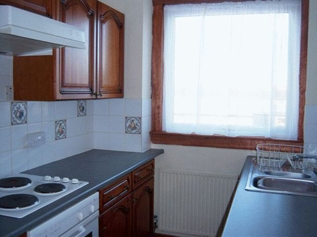  Image of 2 bedroom Terraced house to rent in Greenloanings Kirkcaldy KY2 at Greenloanings  Kirkcaldy, KY2 6NJ
