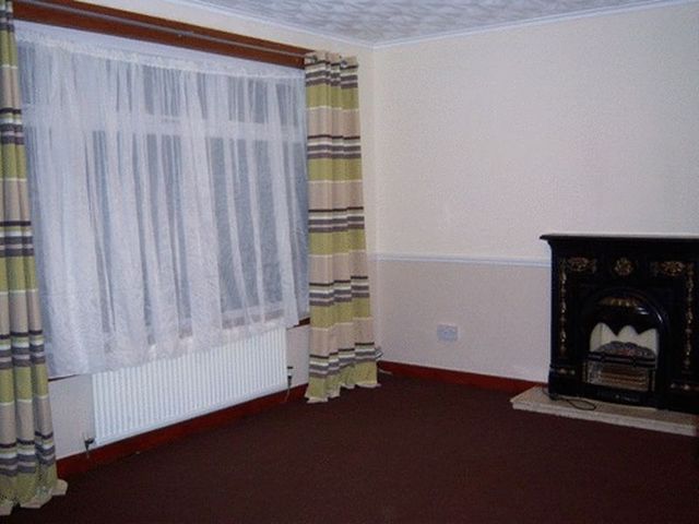  Image of 2 bedroom Terraced house to rent in Greenloanings Kirkcaldy KY2 at Greenloanings  Kirkcaldy, KY2 6NJ