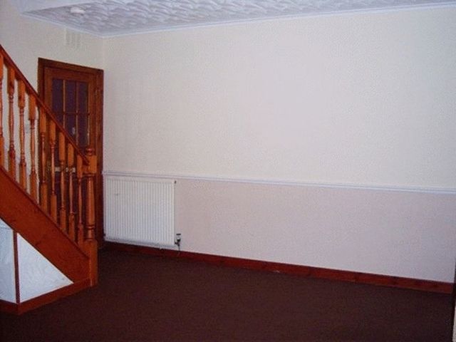  Image of 2 bedroom Terraced house to rent in Greenloanings Kirkcaldy KY2 at Greenloanings  Kirkcaldy, KY2 6NJ