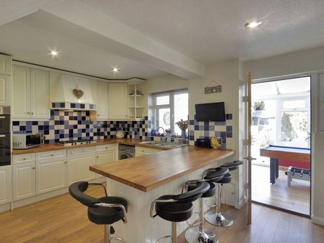  Image of 4 bedroom Detached house for sale in Greyhound Slip Worth Crawley RH10 at Greyhound Slip Worth Crawley, RH10 7FP