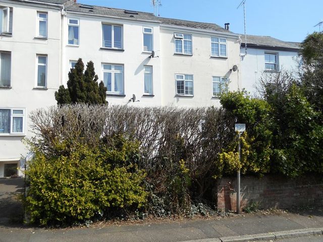  Image of 1 bedroom Flat to rent in Grosvenor Place Exeter EX1 at Belmont Road  Exeter, EX1 2HJ