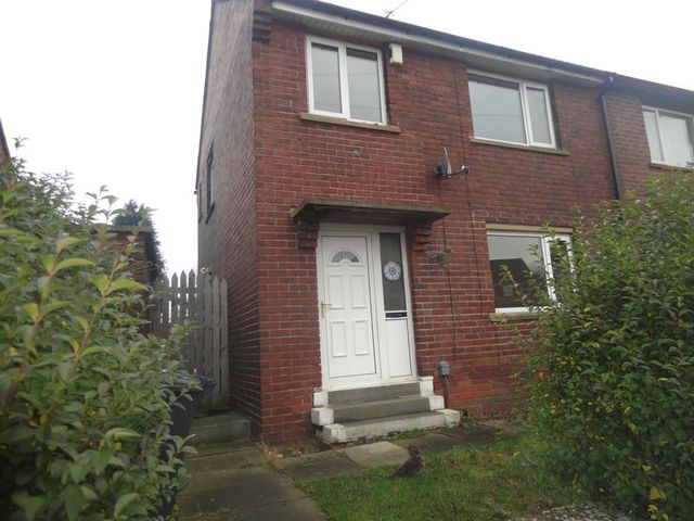  Image of 3 bedroom Semi-Detached house to rent in Hadfield Road Heckmondwike WF16 at Hadfield Road  Heckmondwike, WF16 9PN