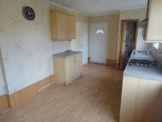  Image of 3 bedroom Semi-Detached house to rent in Hadfield Road Heckmondwike WF16 at Hadfield Road  Heckmondwike, WF16 9PN