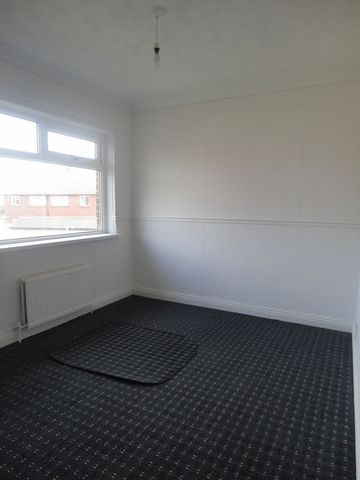  Image of 3 bedroom Semi-Detached house to rent in Hadfield Road Heckmondwike WF16 at Hadfield Road  Heckmondwike, WF16 9PN