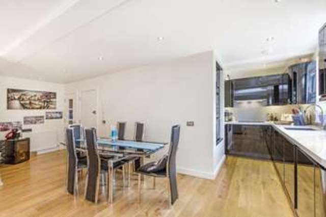  Image of 2 bedroom Property for sale in Thames Street Hampton TW12 at Thames Street  Hampton, TW12 2DX