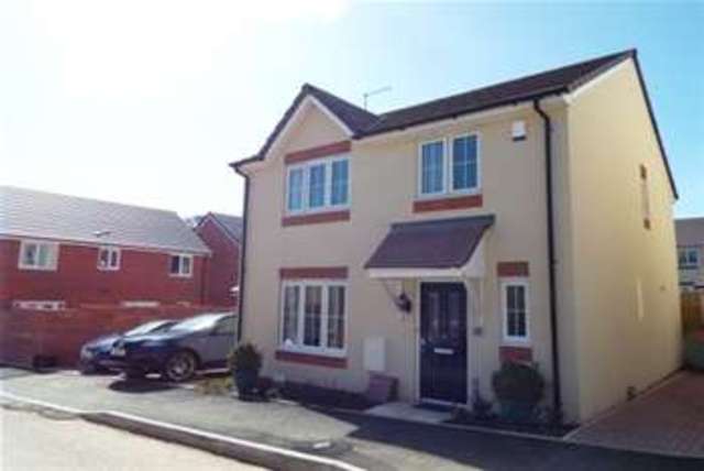  Image of 4 bedroom Detached house to rent in Harbin Close Yeovil BA21 at Yeovil, BA21 5FS